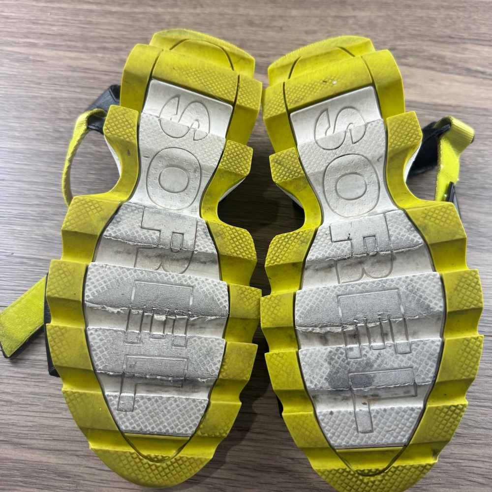 Sorel Kinetic Impact Y-Strap Standal Black/Yellow/White Size 9.5 Womens Outdoor - Picture 13 of 16